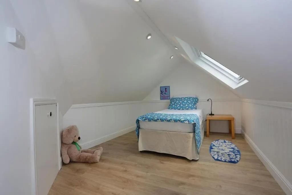 Bournecoast: Home With Garden-Wifi-Parking-Hb7352 Bournemouth Holiday home