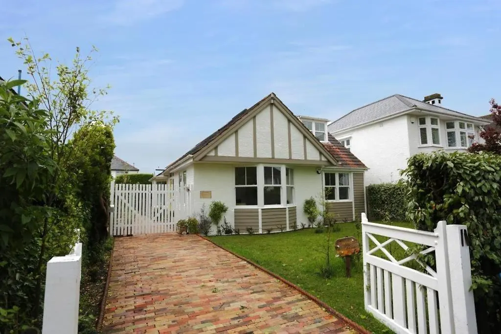 Holiday home Bournecoast: Home With Garden-Wifi-Parking-Hb7352 Bournemouth
