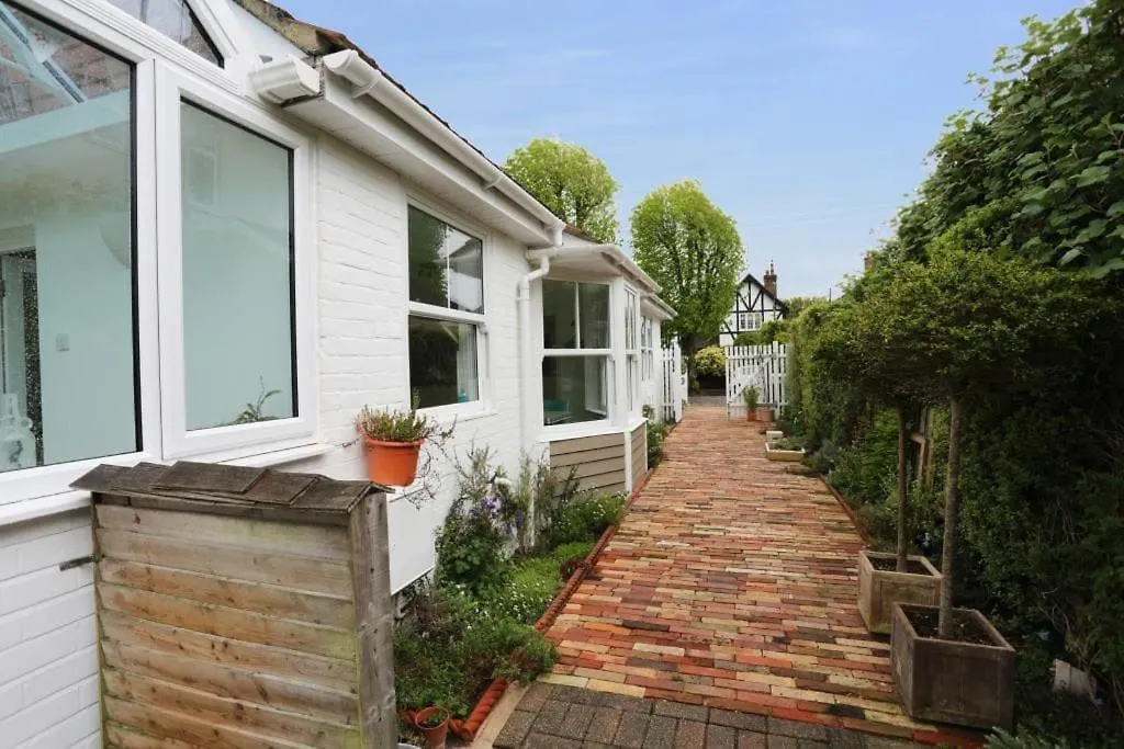 Bournecoast: Home With Garden-Wifi-Parking-Hb7352 Bournemouth