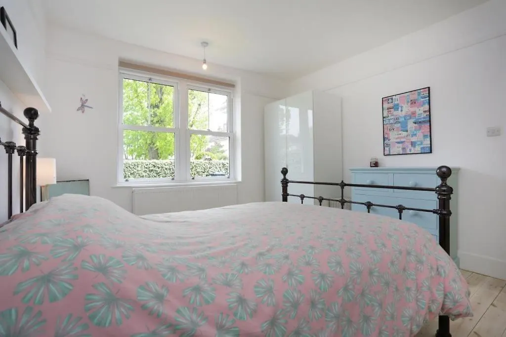 Bournecoast: Home With Garden-Wifi-Parking-Hb7352 Bournemouth Holiday home
